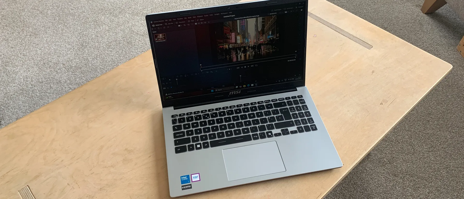 MSI Modern 15 B13MG 13