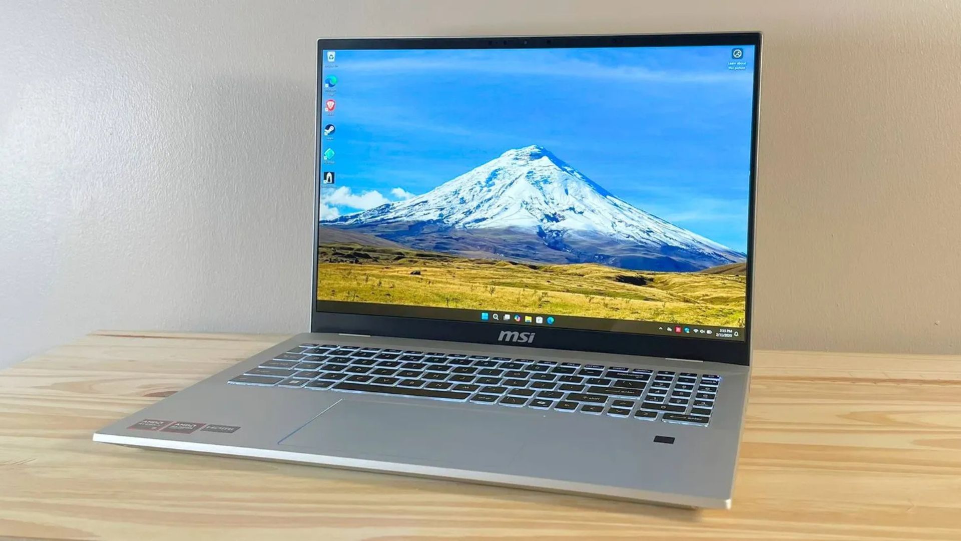 Đánh giá MSI Prestige A16 AI+: Nâng tầm trải nghiệm với màn hình sắc nét, thời lượng pin ấn tượng 1 MSI Prestige A16 AI 10