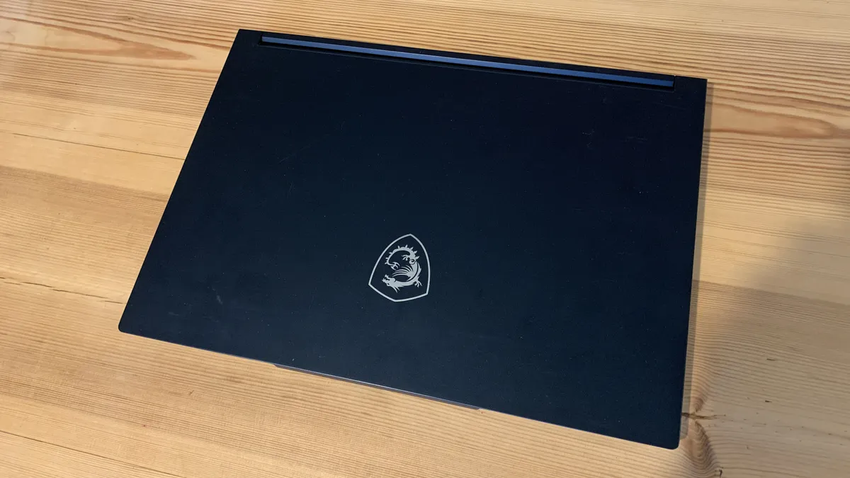 Đánh giá MSI Stealth 16 AI Studio A1V - Lựa chọn tối ưu cho game thủ và nhà sáng tạo? 16 MSI Stealth 16 AI Studio A1V 1