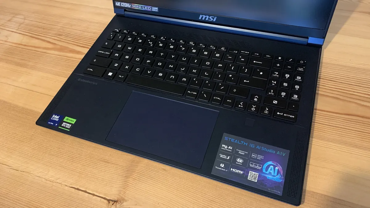 Đánh giá MSI Stealth 16 AI Studio A1V - Lựa chọn tối ưu cho game thủ và nhà sáng tạo? 11 MSI Stealth 16 AI Studio A1V 6