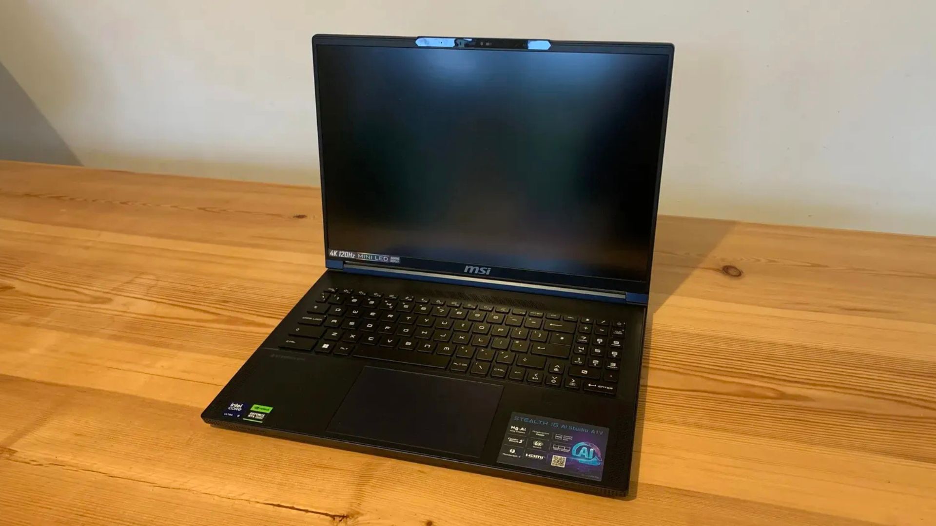 Đánh giá MSI Stealth 16 AI Studio A1V - Lựa chọn tối ưu cho game thủ và nhà sáng tạo? 1 MSI Stealth 16 AI Studio A1V 7