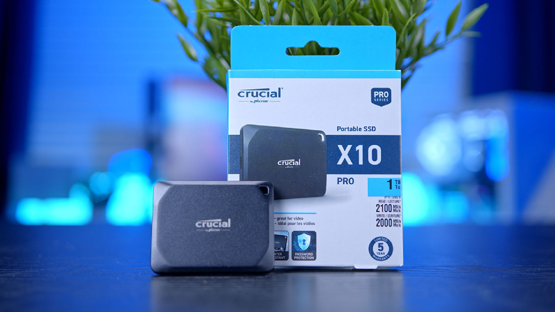 O cung SSD di dong Crucial X10 01