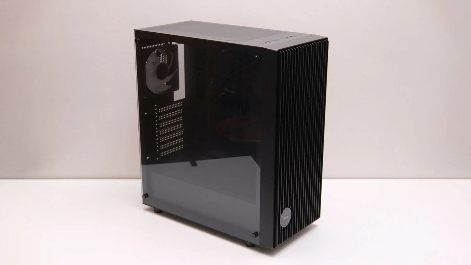 Đánh giá vỏ máy Ocypus Gamma C70 ARGB: Trải nghiệm thực tế từ người dùng - Bạn có nên mua? 1 Ocypus Gamma C70 ARGB 1