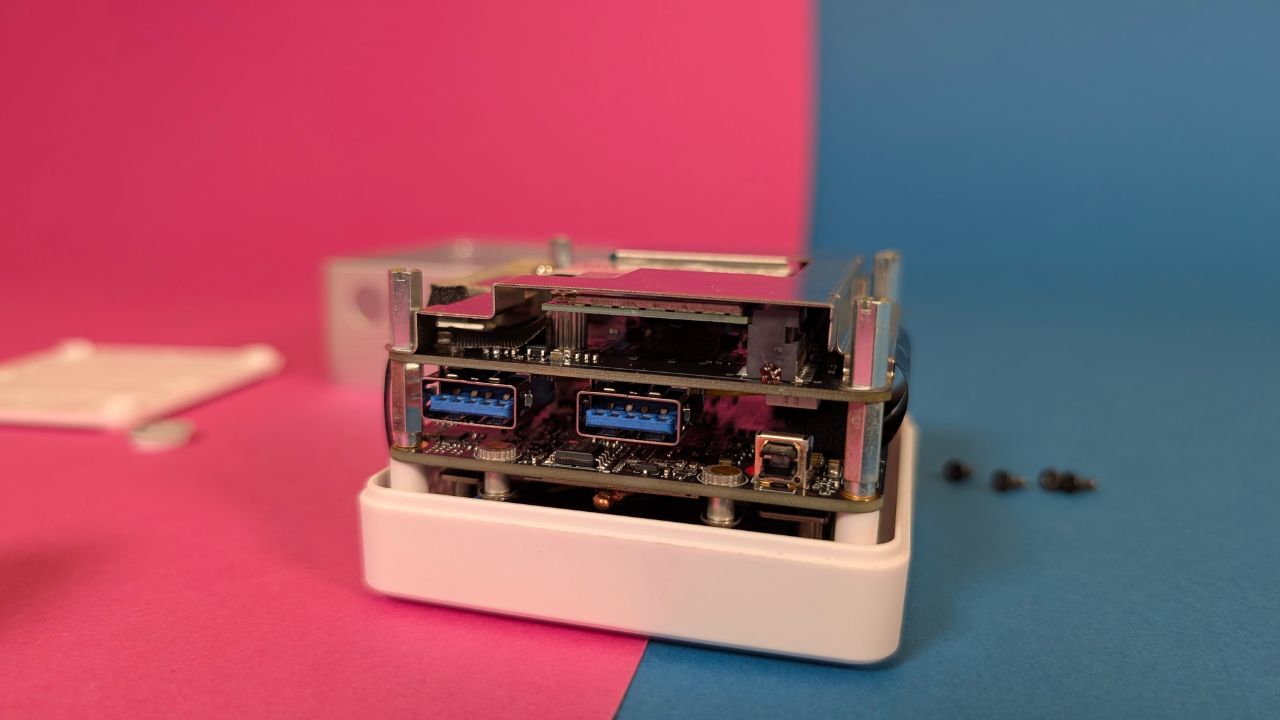 Đánh giá PC mini Aoostar T8: Kích cỡ chỉ bằng lòng bàn tay nhưng đầy đủ chức năng với Intel N100 31 PC mini Aoostar T8 17