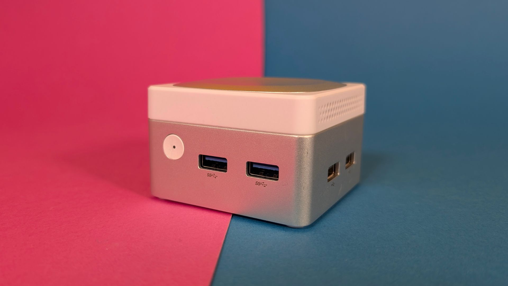 Đánh giá PC mini Aoostar T8: Kích cỡ chỉ bằng lòng bàn tay nhưng đầy đủ chức năng với Intel N100 1 PC mini Aoostar T8 18