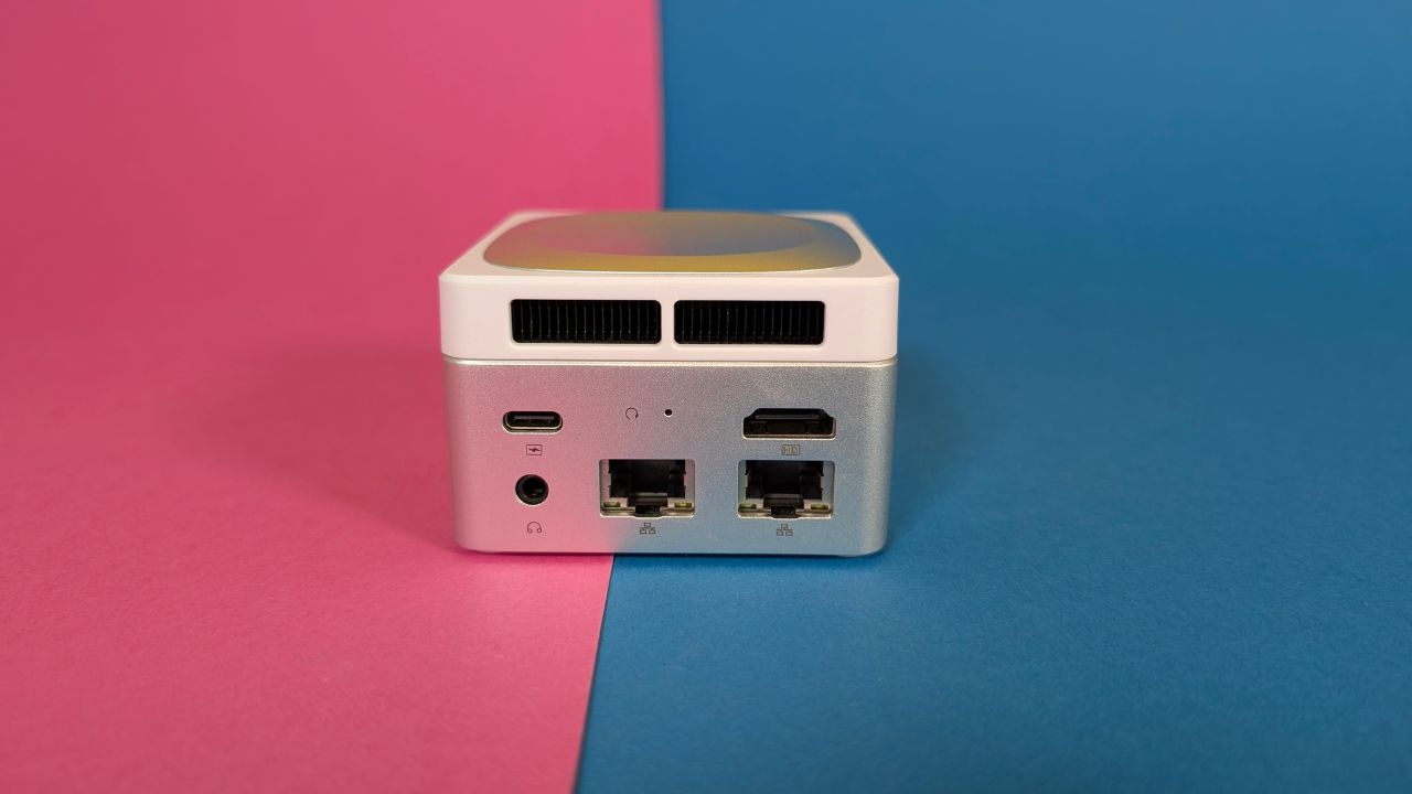 Đánh giá PC mini Aoostar T8: Kích cỡ chỉ bằng lòng bàn tay nhưng đầy đủ chức năng với Intel N100 23 PC mini Aoostar T8 5