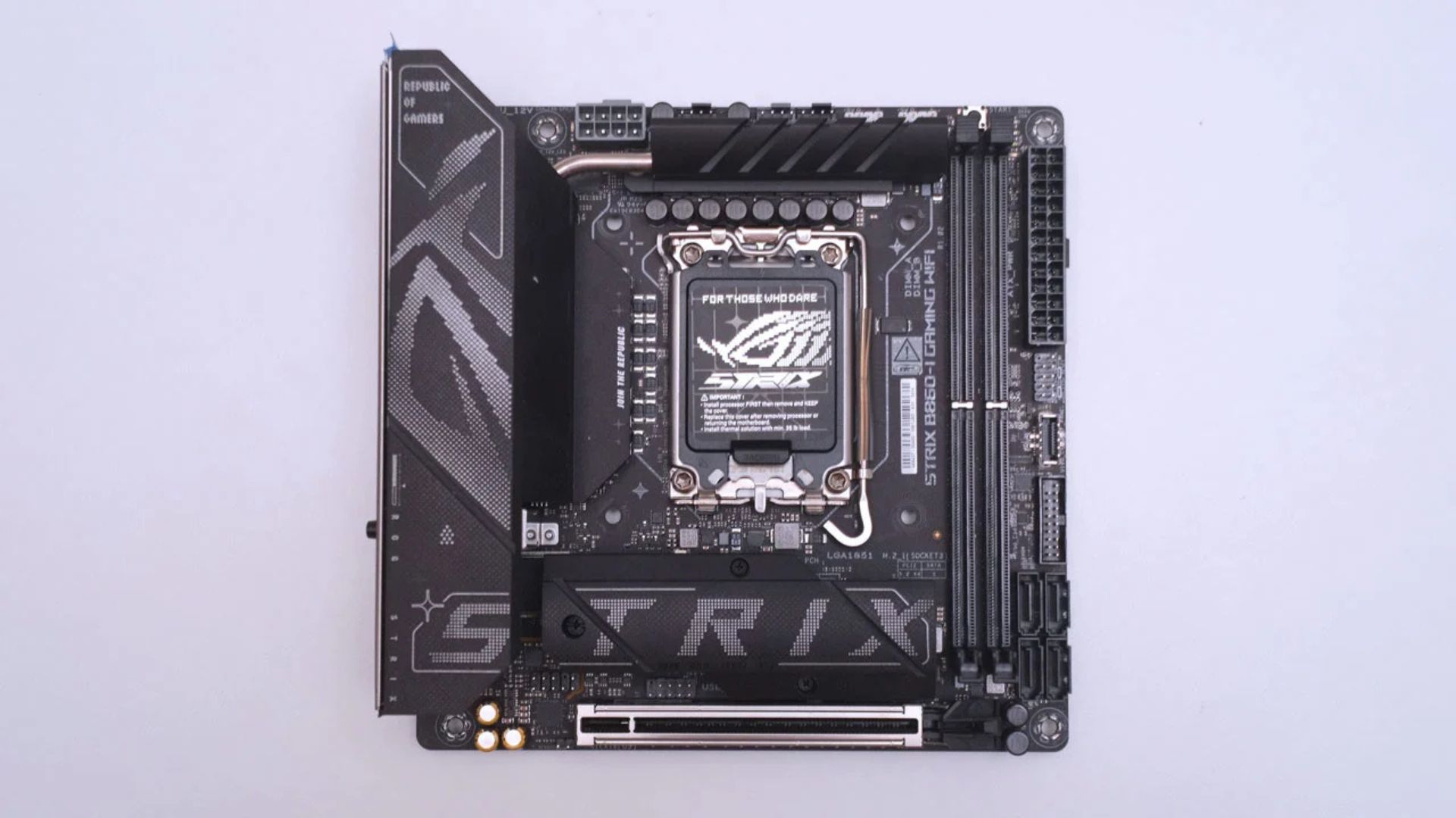 Đánh giá ROG Strix B860-I Gaming WiFi: Bo mạch chủ Mini-ITX đỉnh cao cho game thủ. 1 ROG Strix B860 I Gaming WiFi