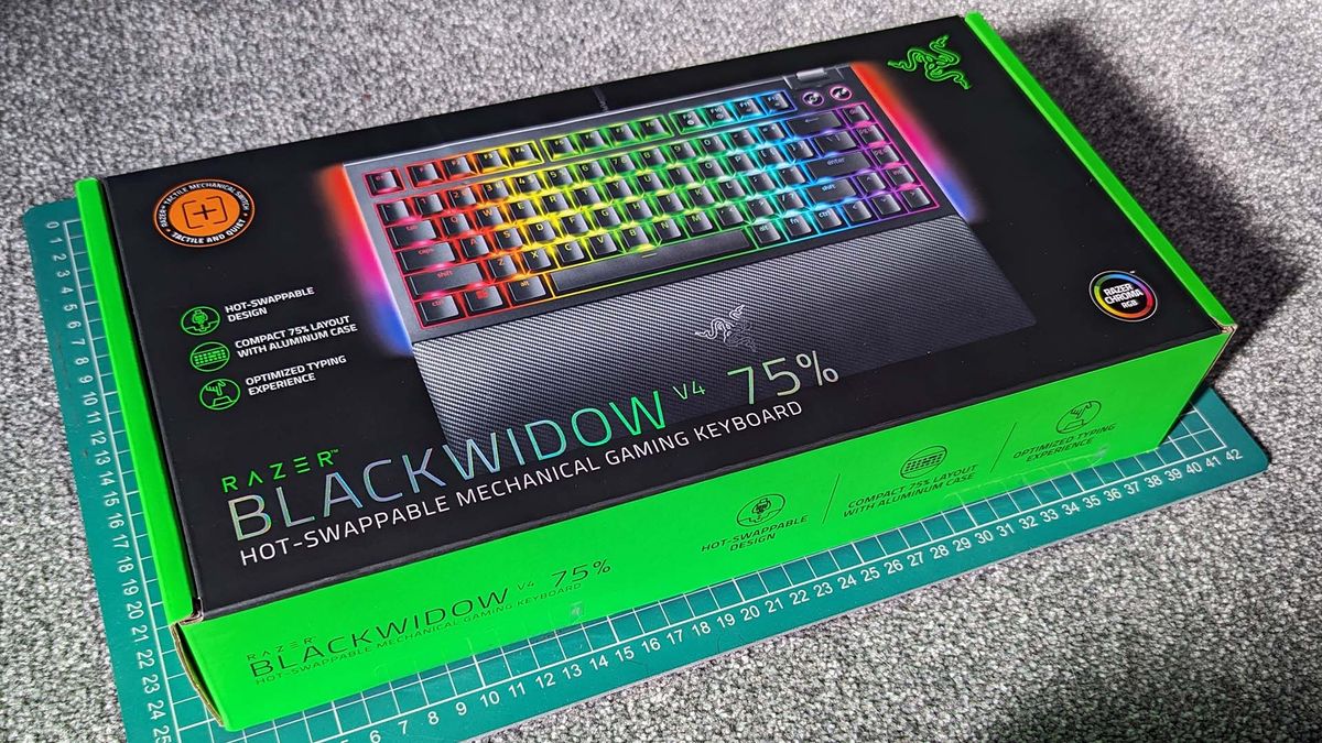 Razer BlackWidow V4 75 7