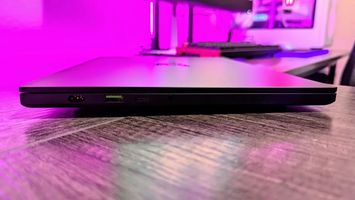 Razer Blade 14 2025 4