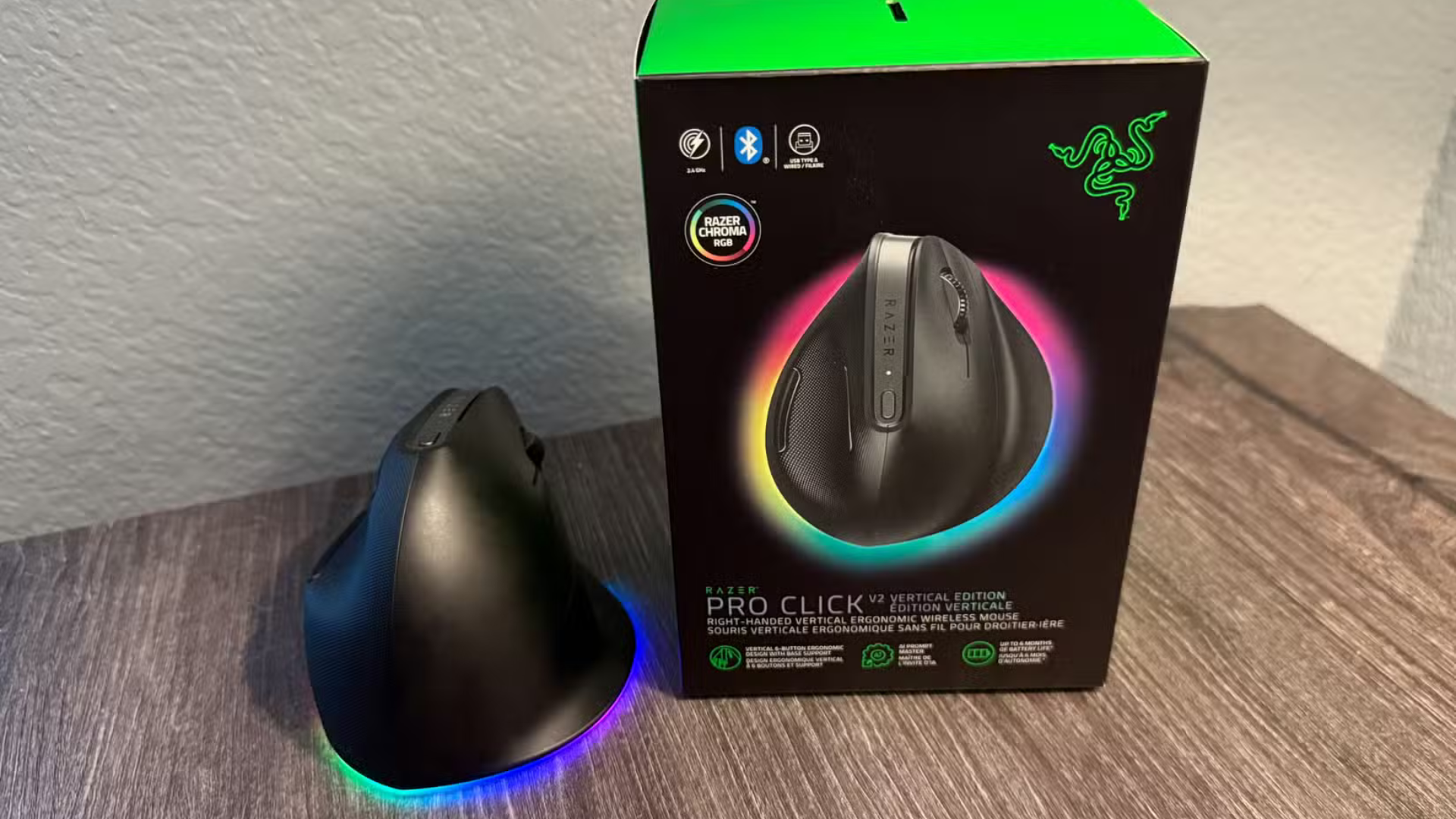 Razer Pro Click V2 Vertical Edition Thong so an tuong nhung thiet ke gay that vong 4