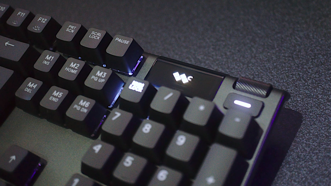 Roccat Vulcan II Max 1