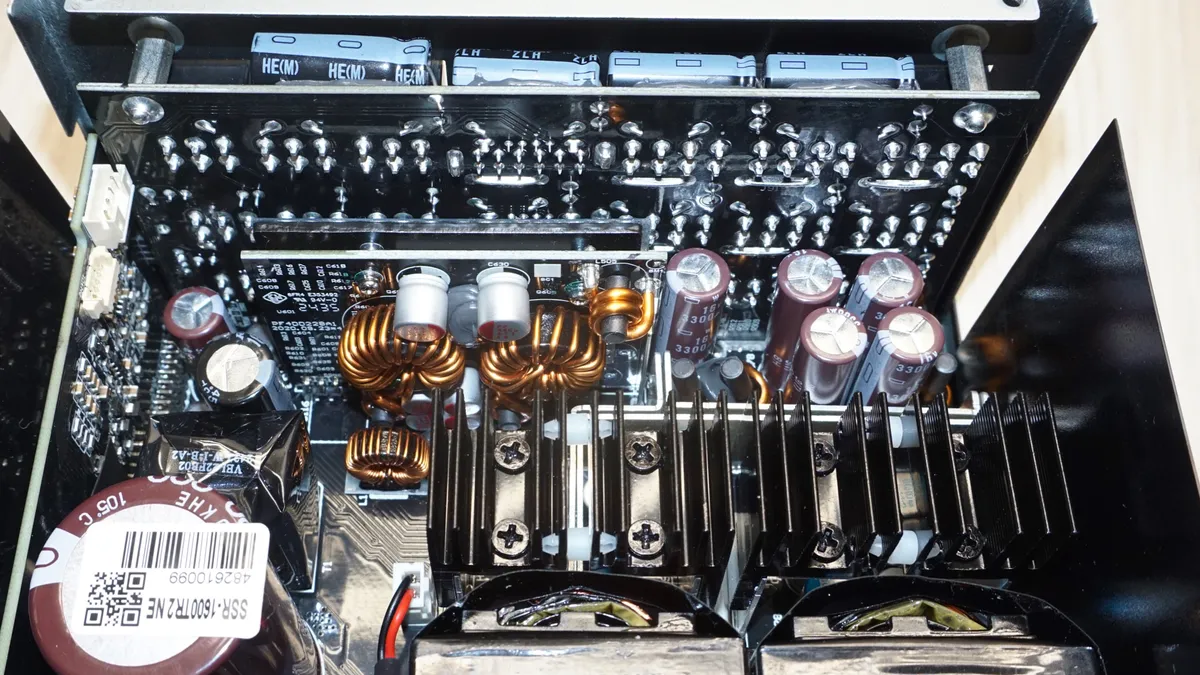 Đánh giá bộ nguồn Seasonic Prime TX-1600 Noctua Edition: Liệu đây có phải bộ nguồn mơ ước của mọi game thủ? 41 Seasonic Prime TX 1600 Noctua Edition 2