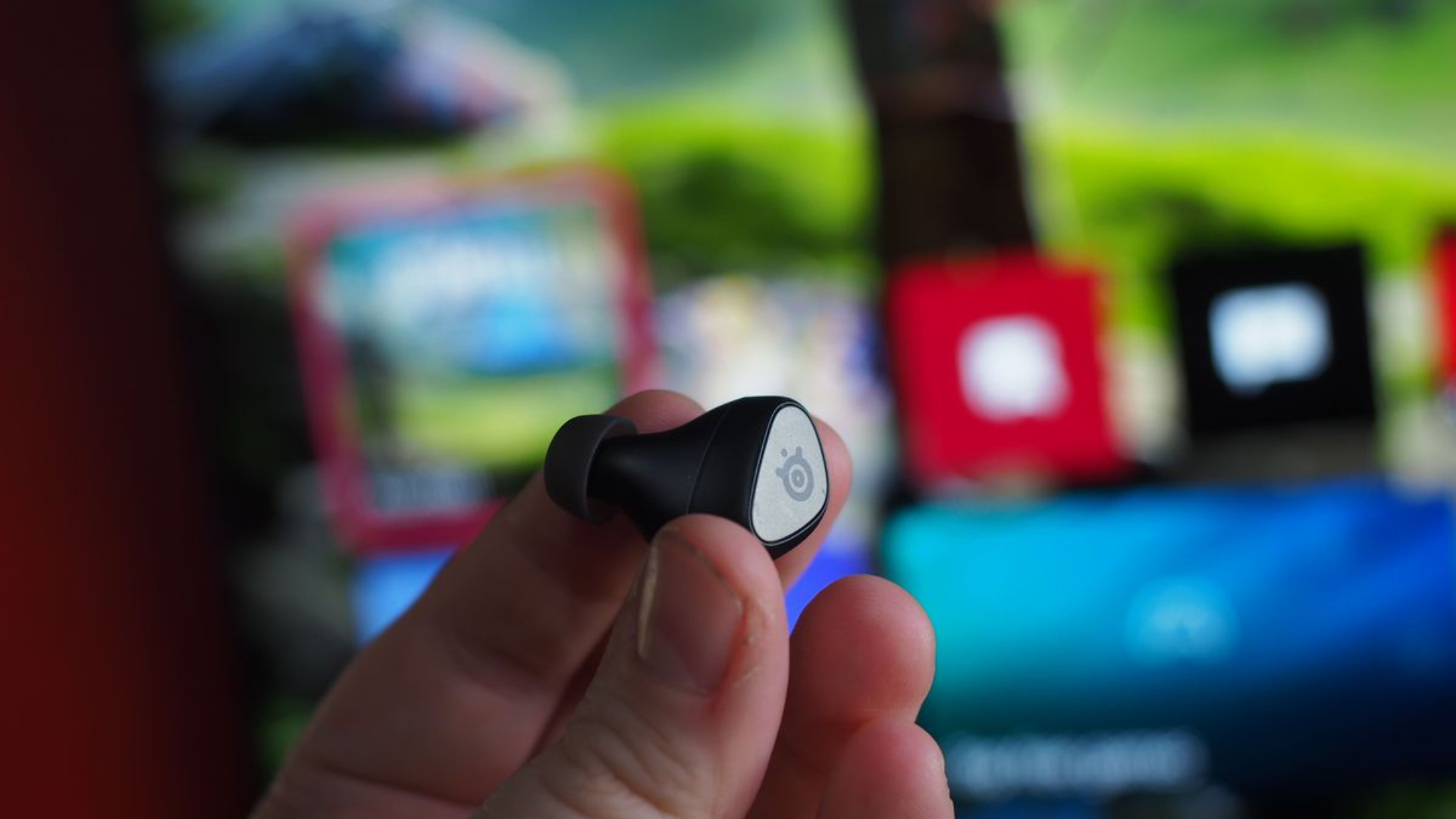 SteelSeries Arctis Gamebuds Tai nghe gaming thay the AirPods cho game thu 2025 2