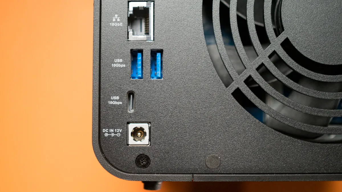 TerraMaster F4 424 Max 8