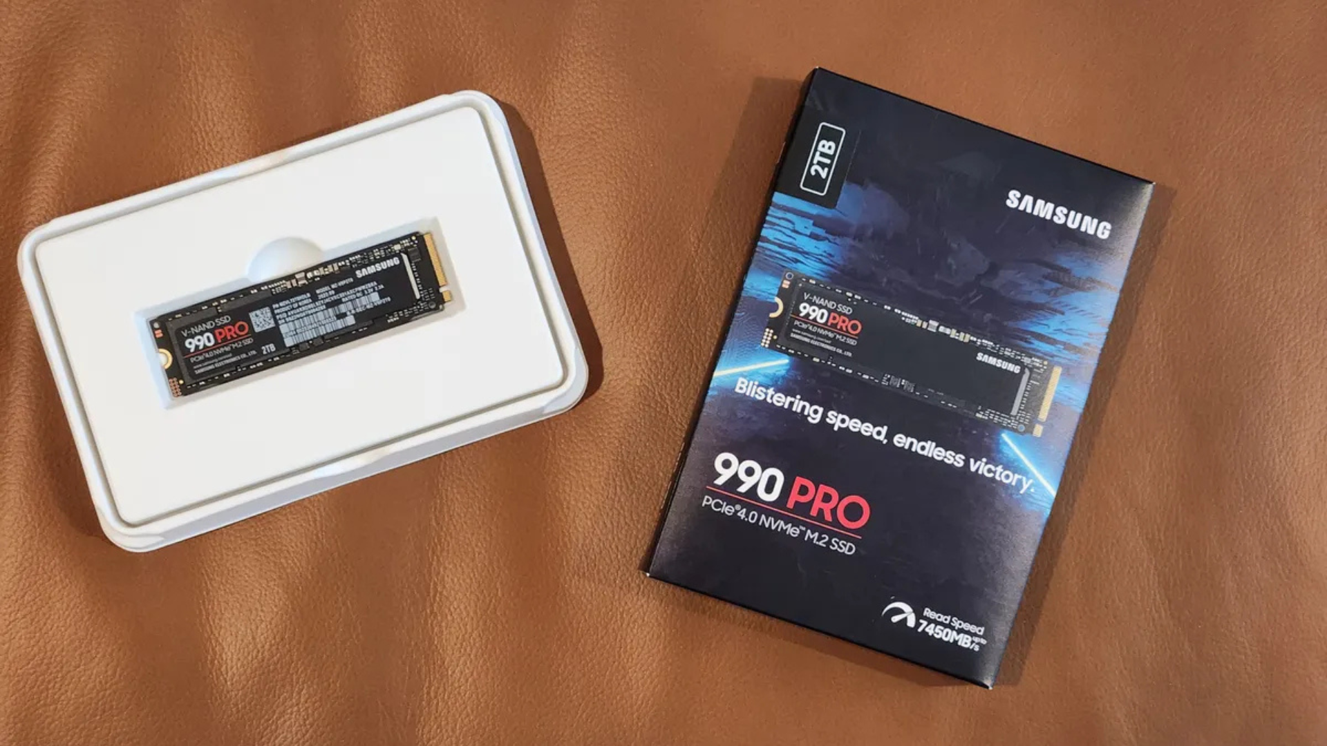 Top 5 SSD tot nhat 2025 Samsung 990 Pro dan dau canh tranh khoc liet tu SK hynix Crucial WD Black King 6