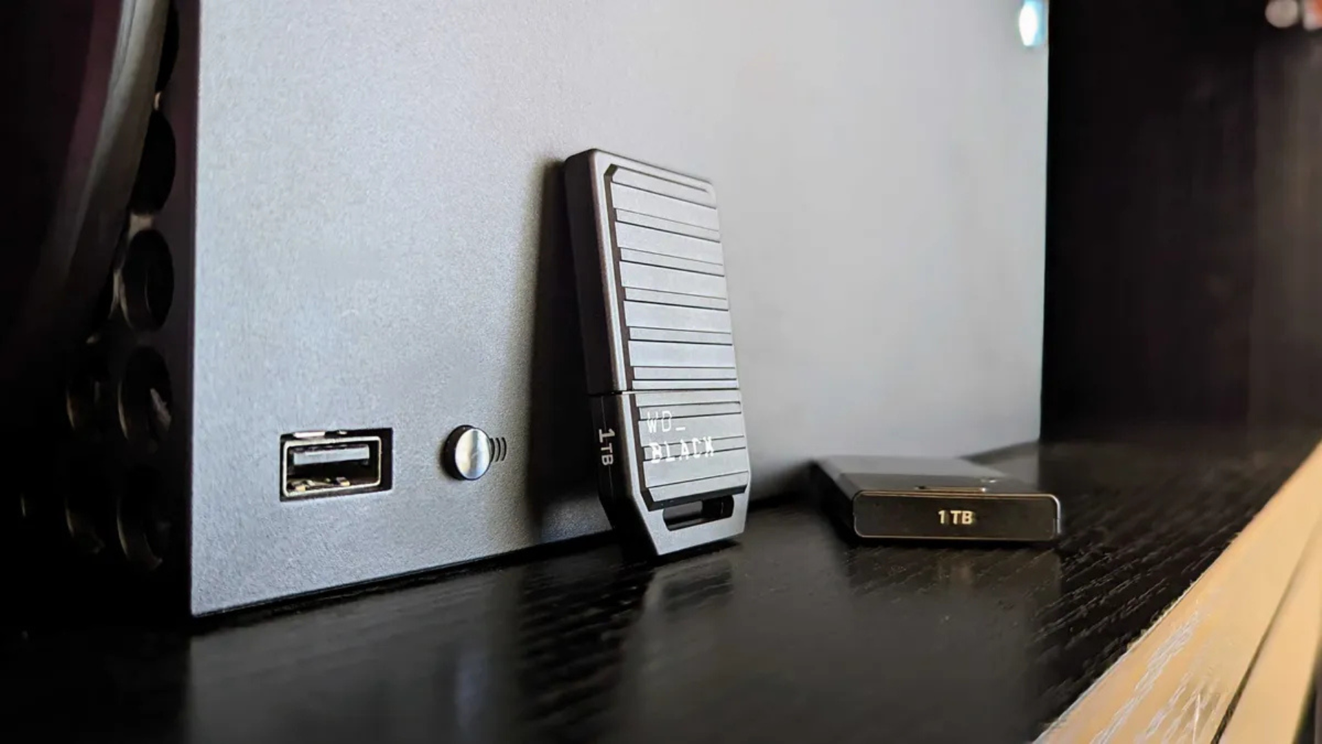 Top 5 SSD tốt nhất cho Xbox Series X|S năm 2025: Mở rộng dung lượng game dễ dàng 8 Top 5 SSD tot nhat cho Xbox Series XS nam 2025 Mo rong dung luong game de dang 2