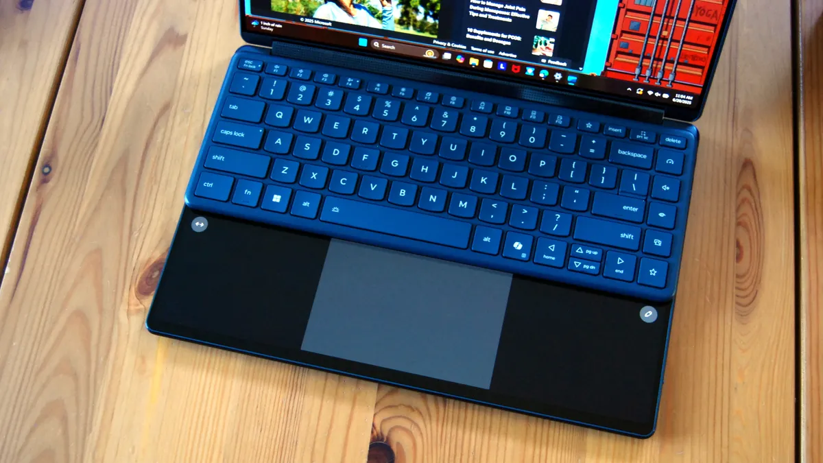 Yoga Book 9i Gen10 10