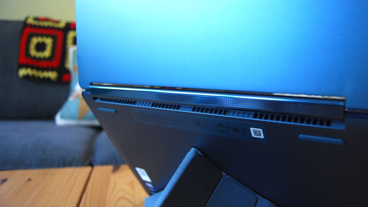 Yoga Book 9i Gen10 5