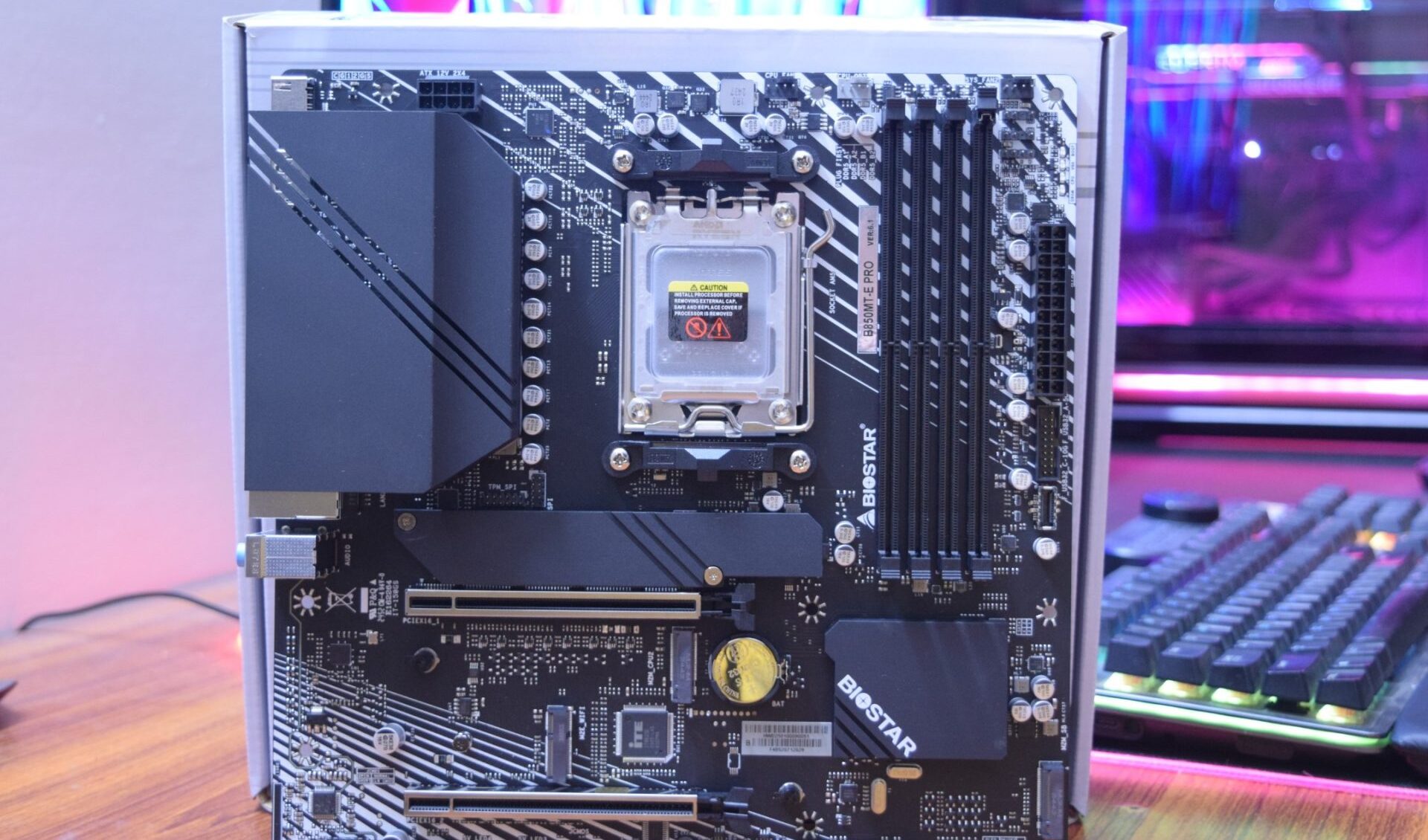 Đánh giá bo mạch chủ Biostar B850MT-E PRO: Có đủ sức gánh vác dàn PC của bạn? 112 bo mach chu Biostar B850MT E PRO 2 e1751266004114