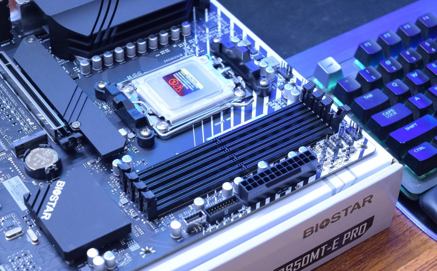 Đánh giá bo mạch chủ Biostar B850MT-E PRO: Có đủ sức gánh vác dàn PC của bạn? 82 bo mach chu Biostar B850MT E PRO 5 e1751264601234