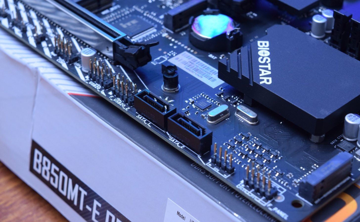 Đánh giá bo mạch chủ Biostar B850MT-E PRO: Có đủ sức gánh vác dàn PC của bạn? 80 bo mach chu Biostar B850MT E PRO 7 e1751264554983