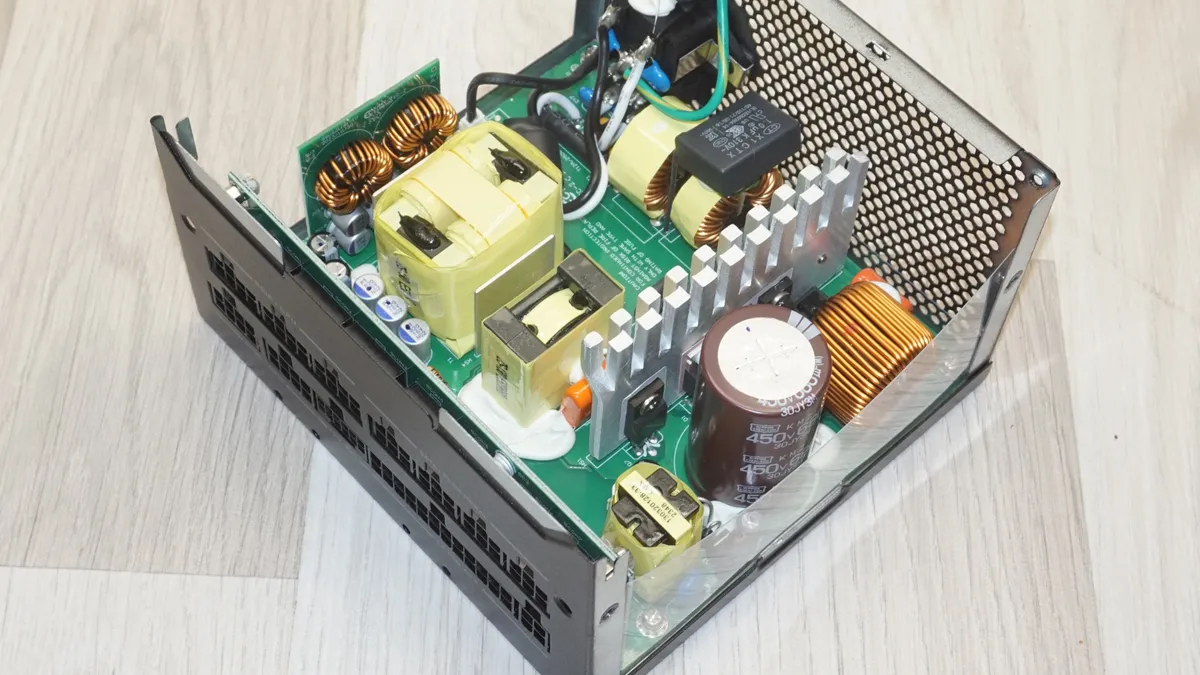 Đánh giá bộ nguồn SilverStone Hela 850R Platinum - Liệu có phải là lựa chọn tốt nhất cho PC của bạn? 55 bo nguon SilverStone Hela 850R Platinum 1