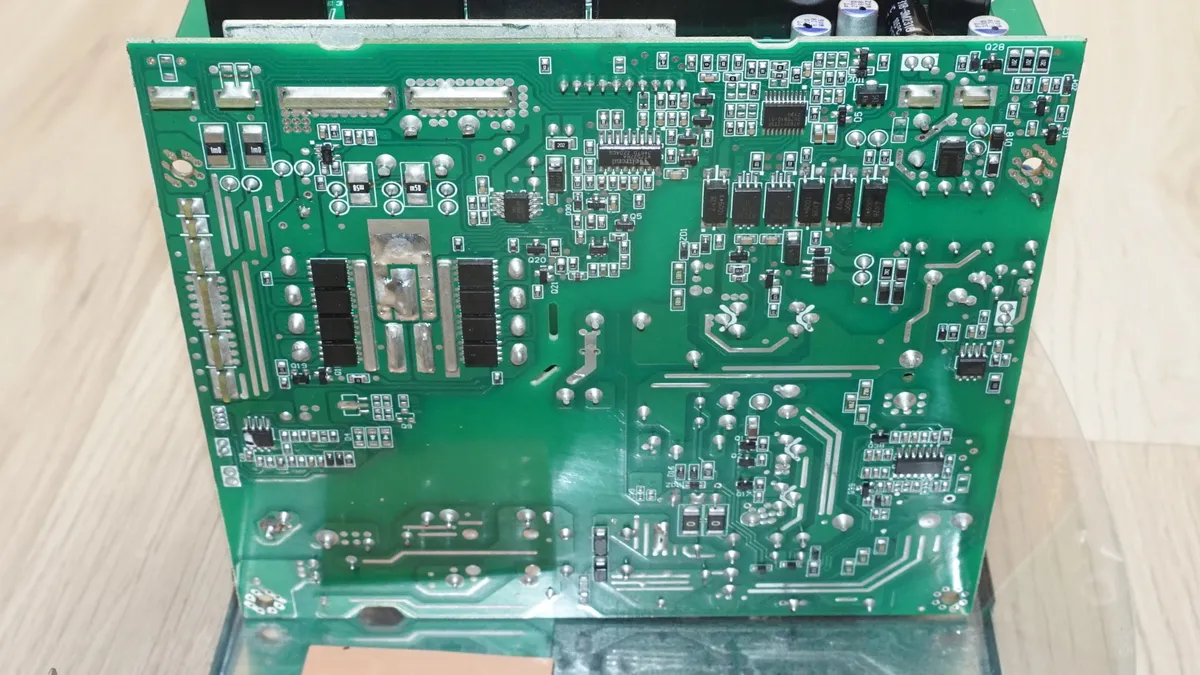 Đánh giá bộ nguồn SilverStone Hela 850R Platinum - Liệu có phải là lựa chọn tốt nhất cho PC của bạn? 40 bo nguon SilverStone Hela 850R Platinum 5