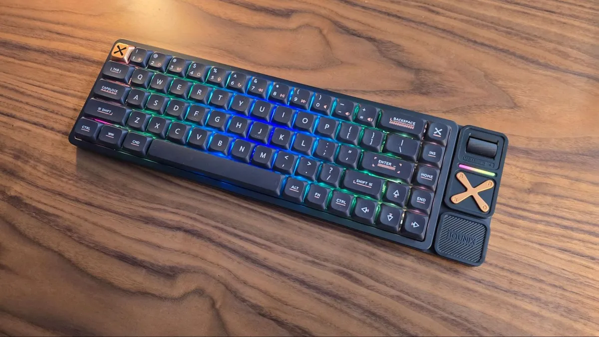 iQunix Magi65 Pro 11