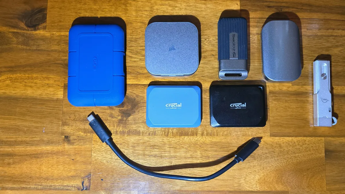 Đánh giá ổ SSD Crucial X10 (4TB) - Liệu đây có phải là SSD di động tốt nhất hiện nay? 14 o SSD Crucial X10 4TB 3