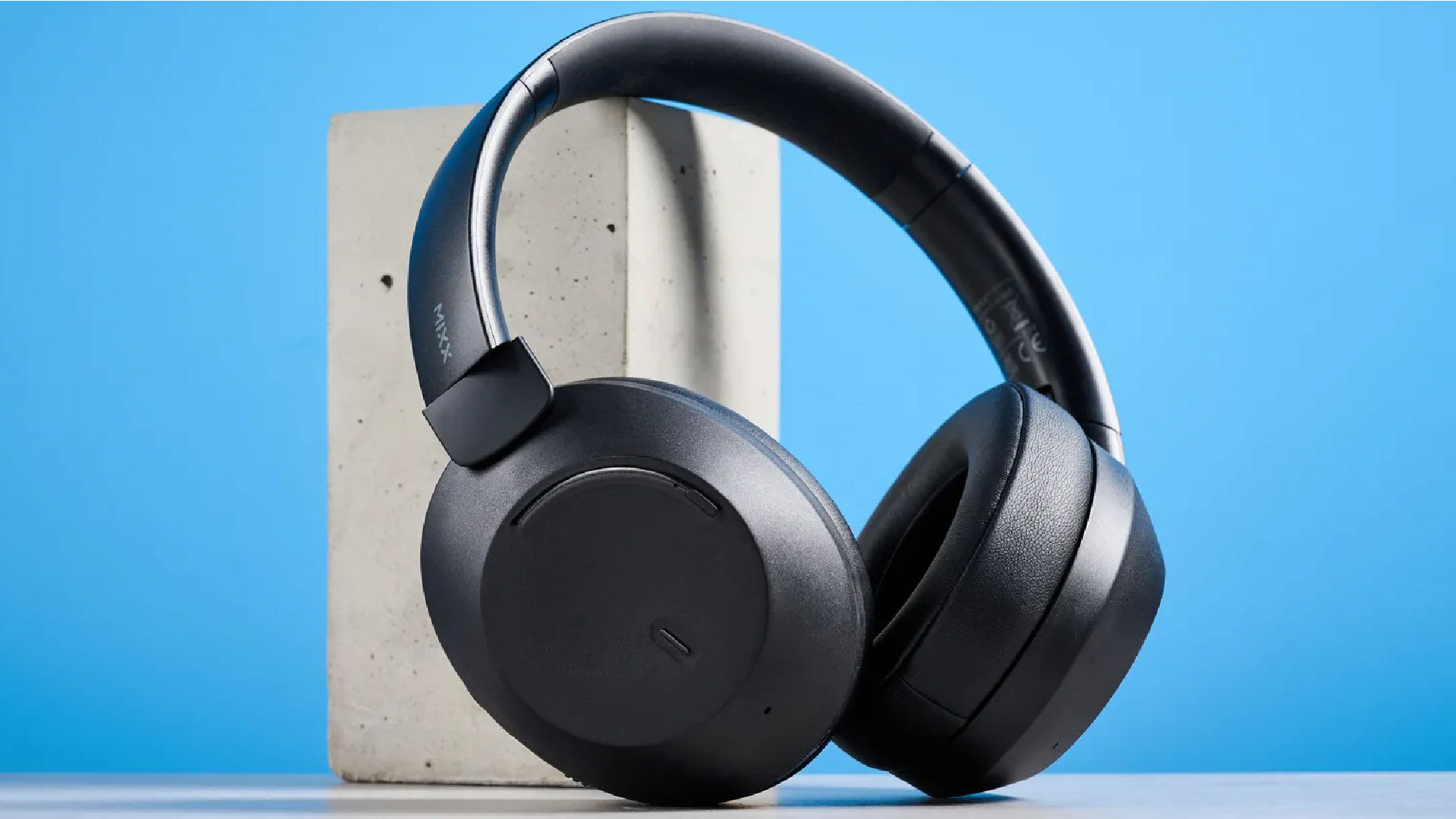 Đánh giá Mixx StreamQ C4: Tai nghe khử ồn giá phải chăng với độ thoải mái và thời lượng pin ấn tượng 1 02 01 18