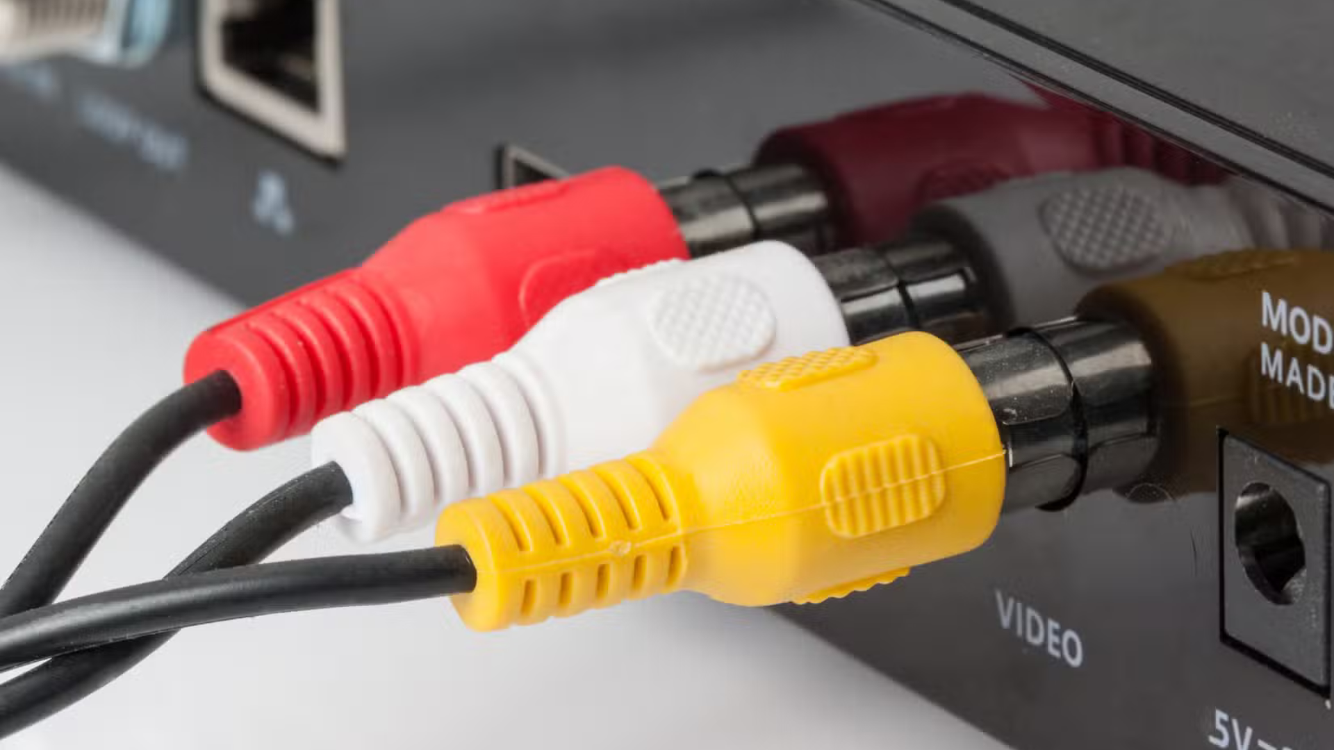 7 giải pháp dùng tai nghe có dây trên mọi thiết bị hiện đại 14 7 giai phap dung tai nghe co day tren moi thiet bi hien dai 8