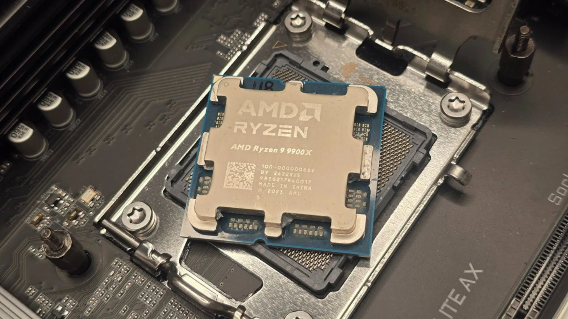 Đánh giá AMD Ryzen 9 9900X: Bước tiến Zen 5 có thuyết phục game thủ và nhà sáng tạo nội dung? 11 AMD Ryzen 9 9900X 5