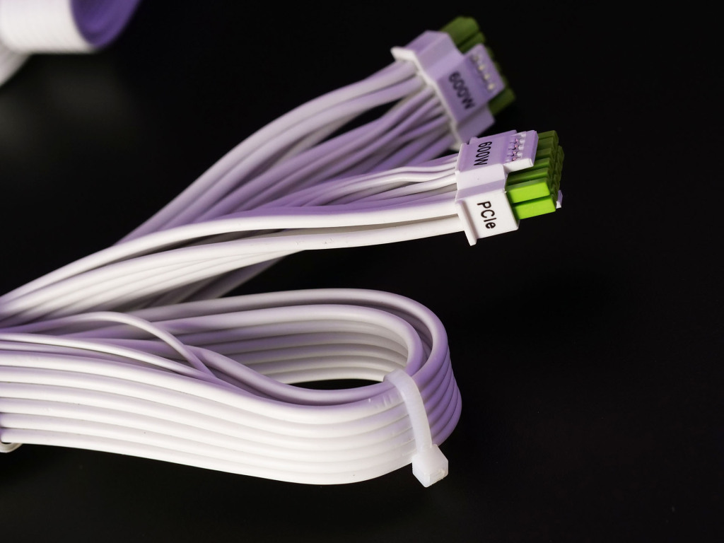 Đánh giá ASRock Steel Legend SL-850GW White: Nhỏ gọn, hiệu quả và yên tĩnh - Lựa chọn lý tưởng cho dàn PC trắng 28 ASRock Steel Legend SL 850GW White 10