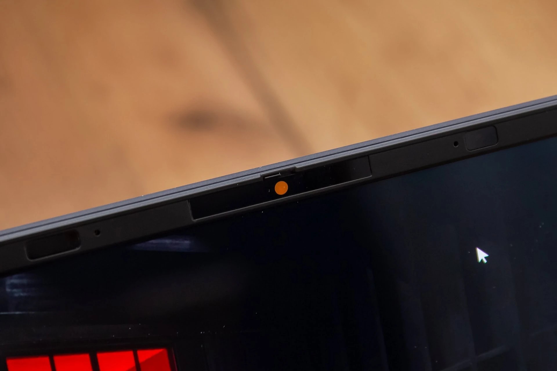 Đánh giá ASUS ExpertBook B9 OLED (B9403CVAR): Màn hình OLED đỉnh cao nâng tầm trải nghiệm làm việc. 71 ASUS ExpertBook B9 OLED B9403CVAR 15