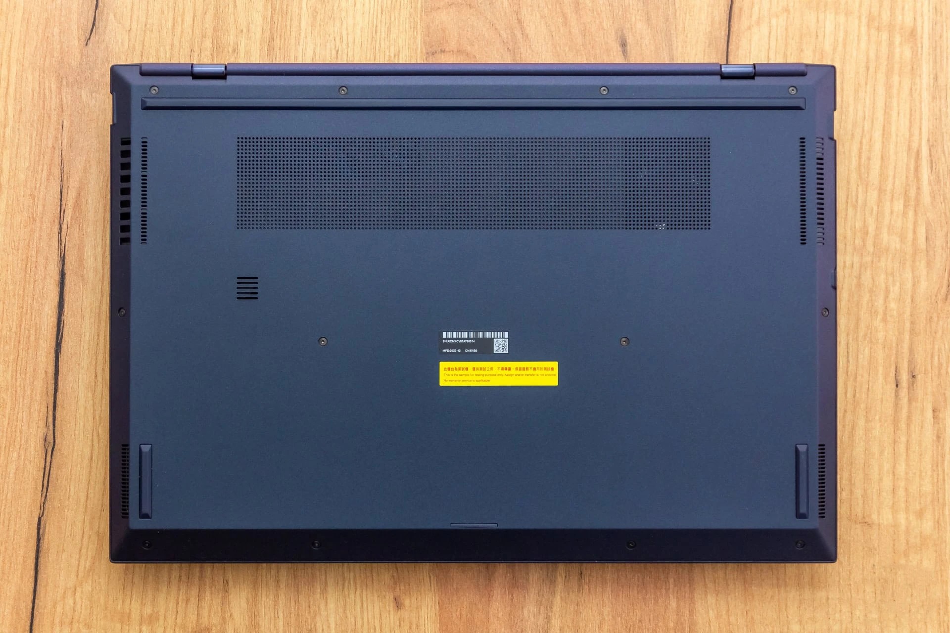 Đánh giá ASUS ExpertBook B9 OLED (B9403CVAR): Màn hình OLED đỉnh cao nâng tầm trải nghiệm làm việc. 51 ASUS ExpertBook B9 OLED B9403CVAR 35