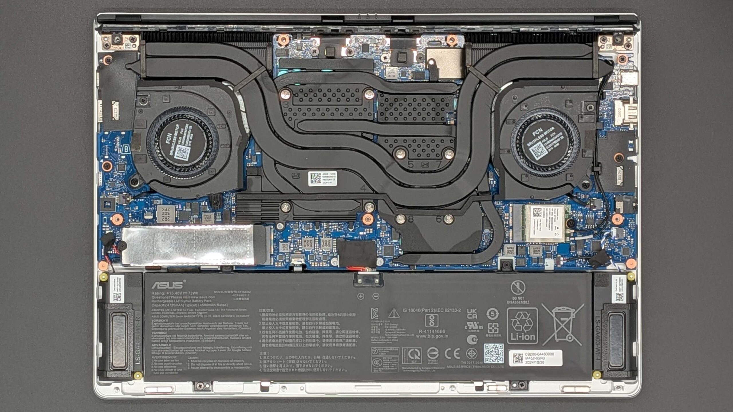 Đánh giá ASUS ROG Zephyrus G14 (2025): Liệu có phải là laptop gaming 14 inch đáng cân nhắc nhất? 25 ASUS ROG Zephyrus G14 2026 scaled