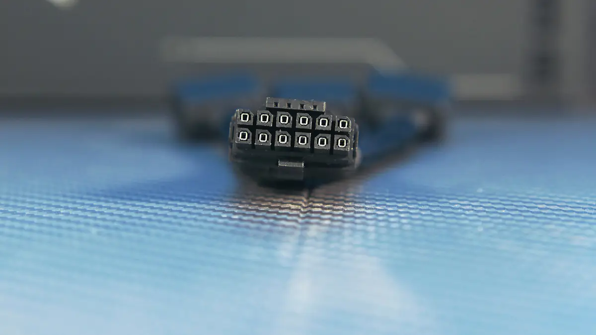 Đánh giá ASUS TUF RTX 5080 16GB - Liệu có phải là card đồ họa tốt nhất cho game thủ 2025? 36 ASUS TUF RTX 5080 16GB 16