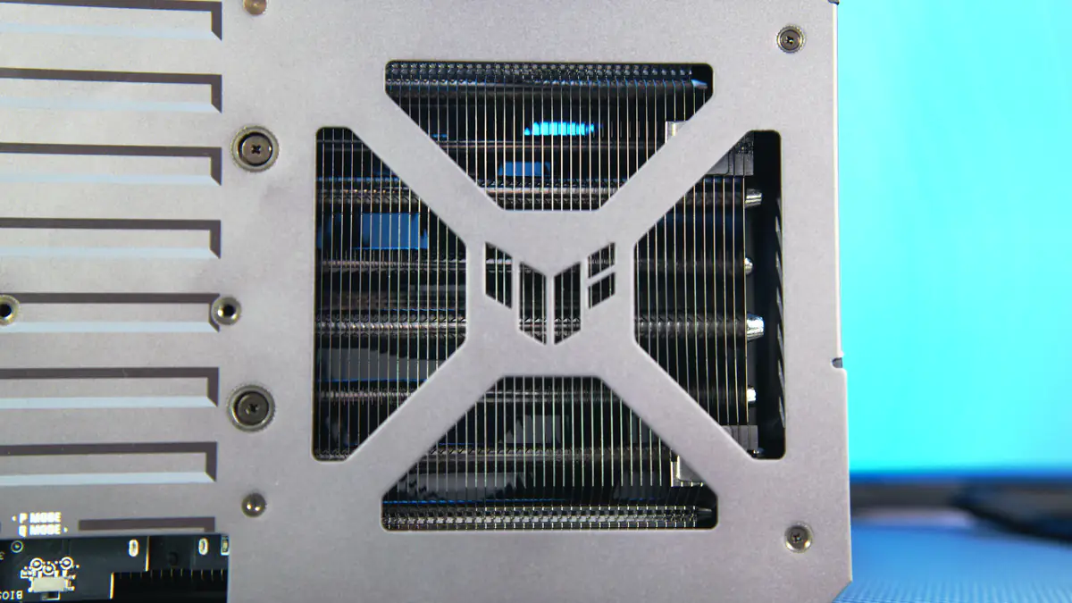 Đánh giá ASUS TUF RTX 5080 16GB - Liệu có phải là card đồ họa tốt nhất cho game thủ 2025? 21 ASUS TUF RTX 5080 16GB 2