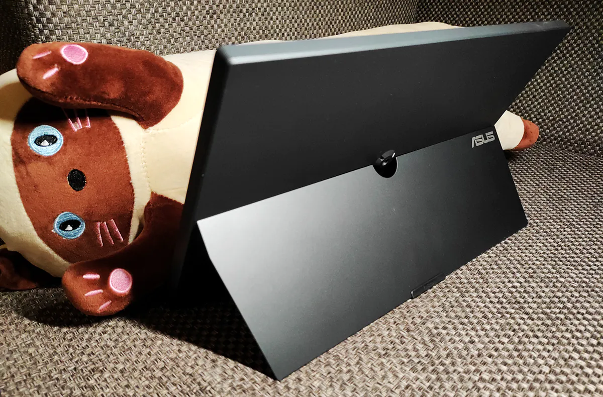 ASUS ZenScreen MB16AHG 17