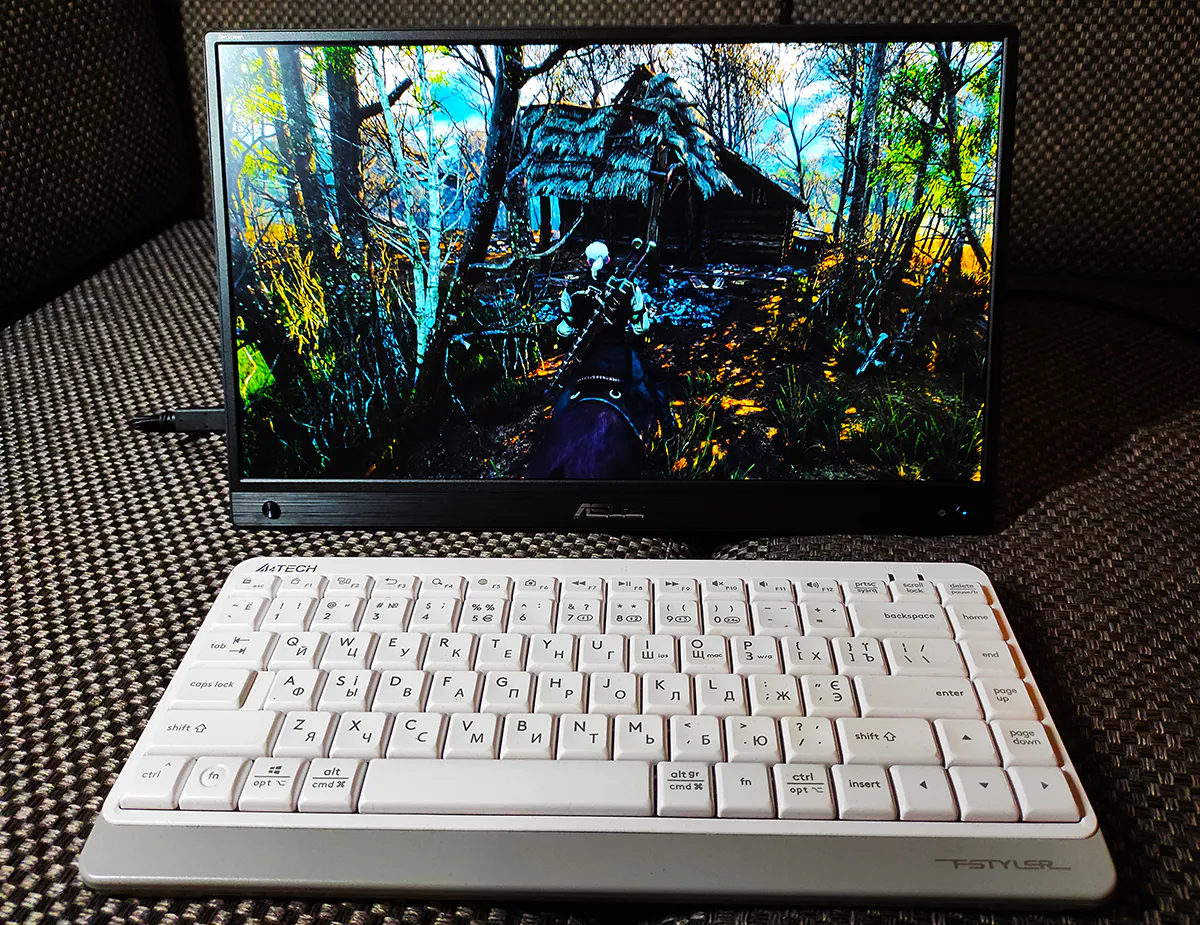 ASUS ZenScreen MB16AHG 8