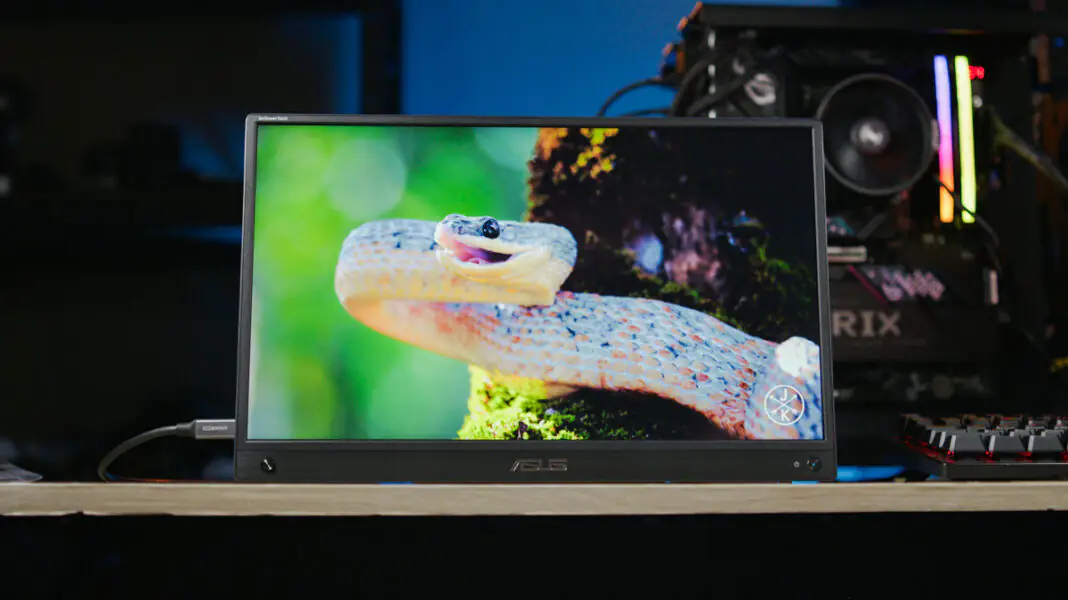 ASUS ZenScreen Touch MB16AHT 17