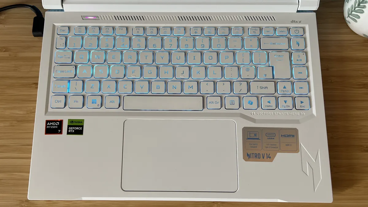 Đánh giá Acer Nitro V 14: Laptop Gaming nhỏ gọn với hiệu năng bất ngờ 18 Acer Nitro V 14 6