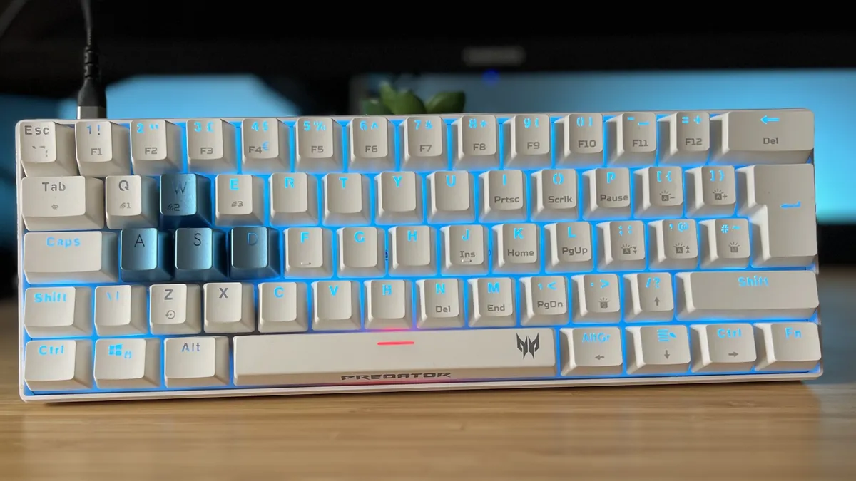 Đánh giá Acer Predator Aethon 330: Trải nghiệm gõ phím tactile, tiết kiệm không gian 13 Acer Predator Aethon 330 2