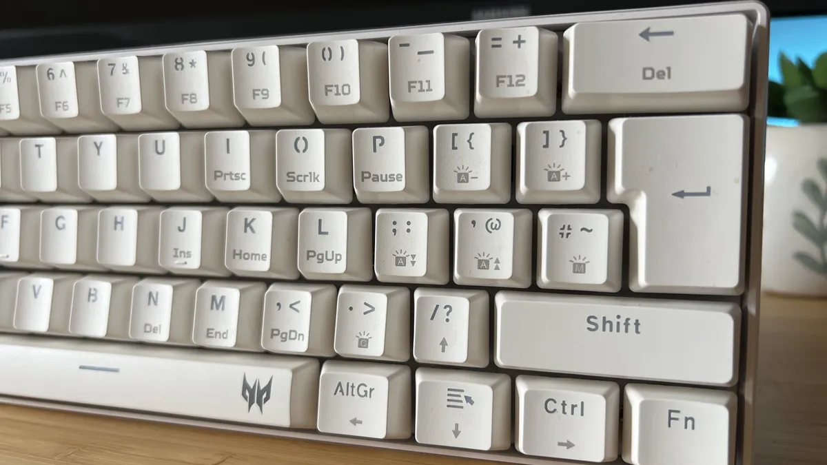 Đánh giá Acer Predator Aethon 330: Trải nghiệm gõ phím tactile, tiết kiệm không gian 17 Acer Predator Aethon 330 6