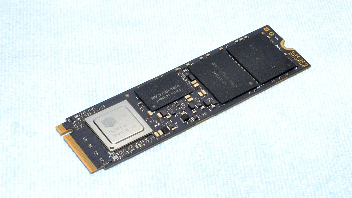 Đánh giá ổ SSD Acer Predator GM9000 2TB: Liệu có phải là sự nâng cấp tốt nhất cho máy của bạn? 40 Acer Predator GM9000 2TB 2