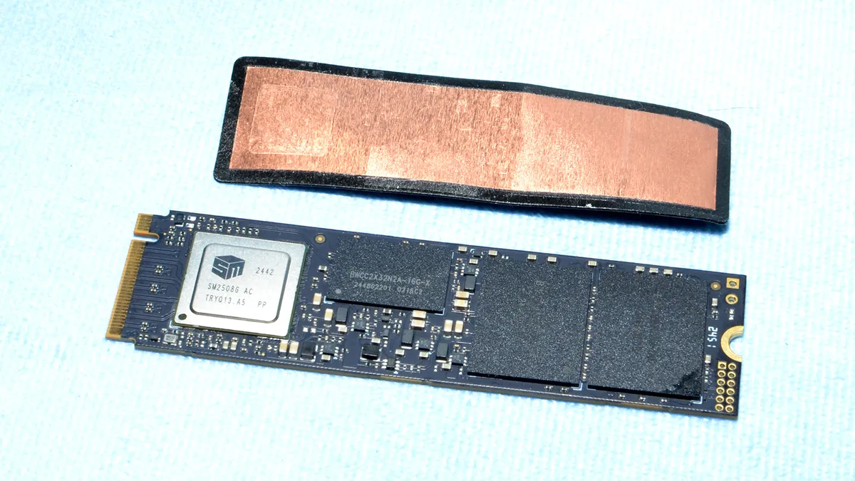 Đánh giá ổ SSD Acer Predator GM9000 2TB: Liệu có phải là sự nâng cấp tốt nhất cho máy của bạn? 38 Acer Predator GM9000 2TB 4