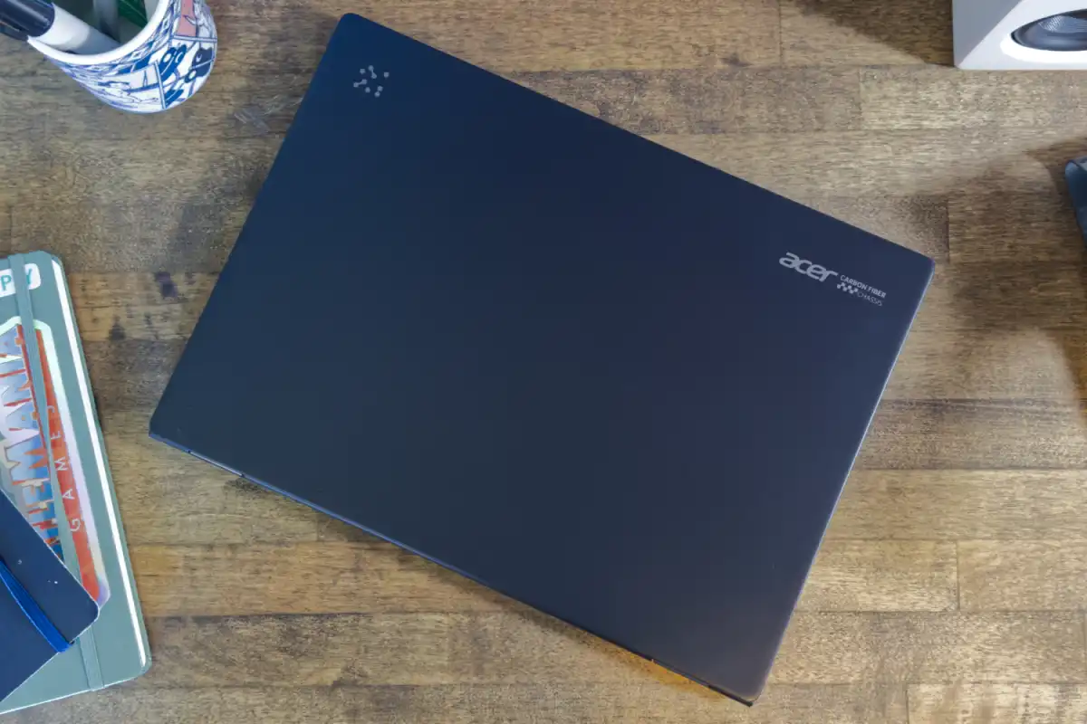 Đánh giá Acer TravelMate P6 14 AI: Một chiếc laptop doanh nhân dành cho mọi người 13 Acer TravelMate P6 14 AI 2