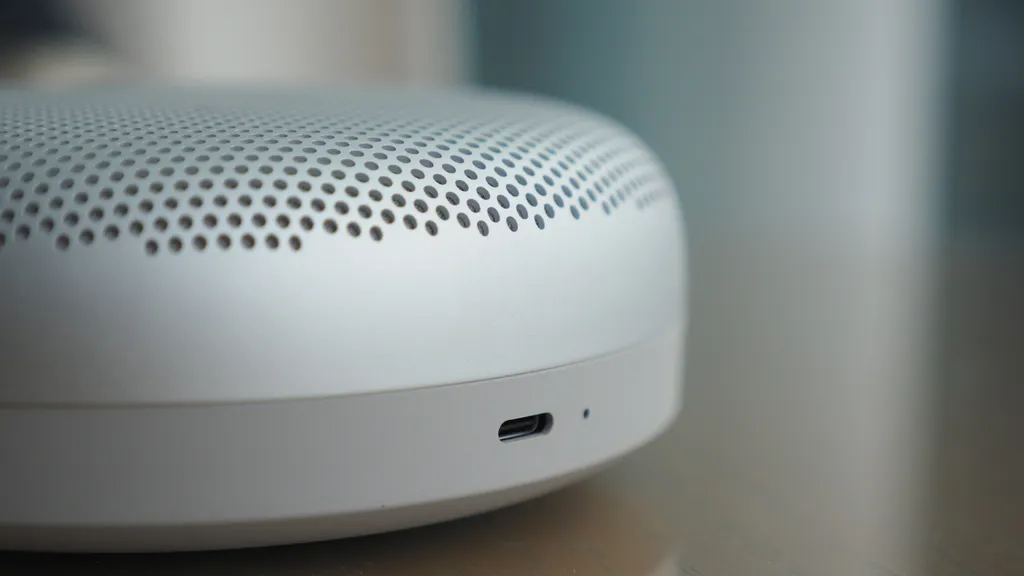 Bang Olufsen A1 Gen 3 2