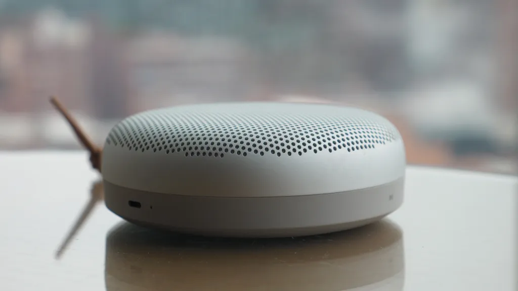 Bang Olufsen A1 Gen 3 6