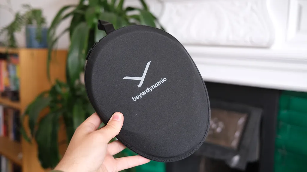 Đánh giá tai nghe Beyerdynamic Aventho 300: Thời lượng pin vượt trội cùng chất lượng âm thanh cao cấp 19 Beyerdynamic Aventho 300 9